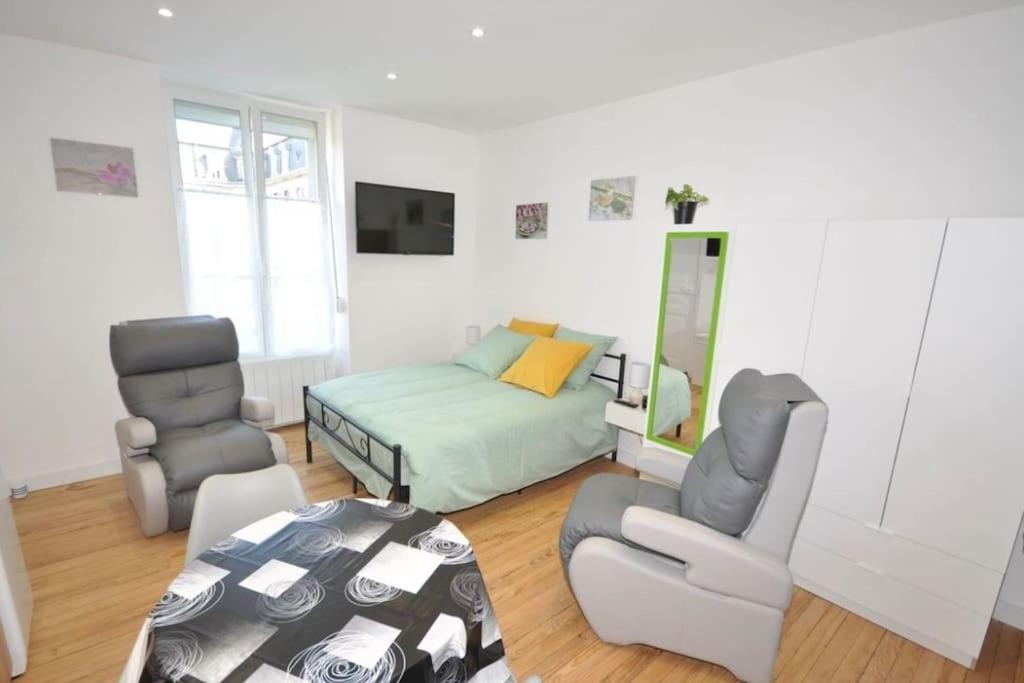 Studio Meuble 3 Etoile 236 Vittel Exteriér fotografie